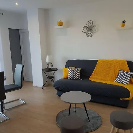 Moderne Avec Piscine Carcasona